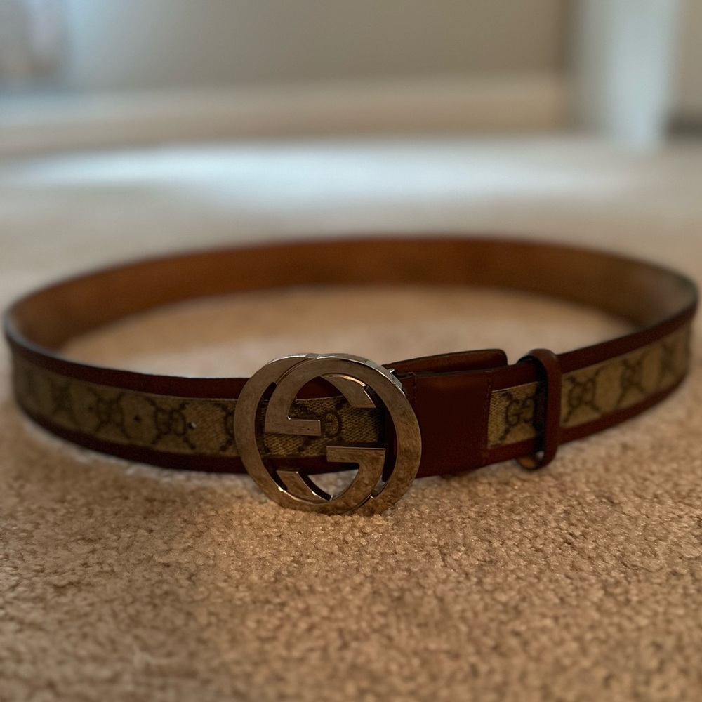 Men’s Authentic Gucci Logo Belt with brown leather trim